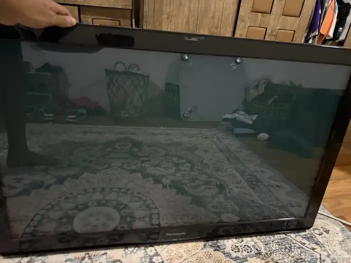 شاشه باناسونيك 4
