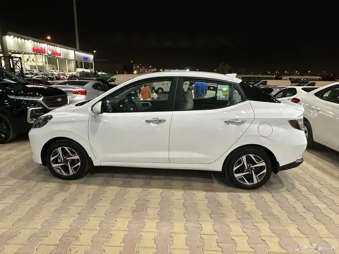 هونداي i 10 موديل 2024 نص فل 5