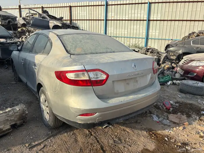 تشليح قطع غيار مستخدم جميع أنواع الرينو 6