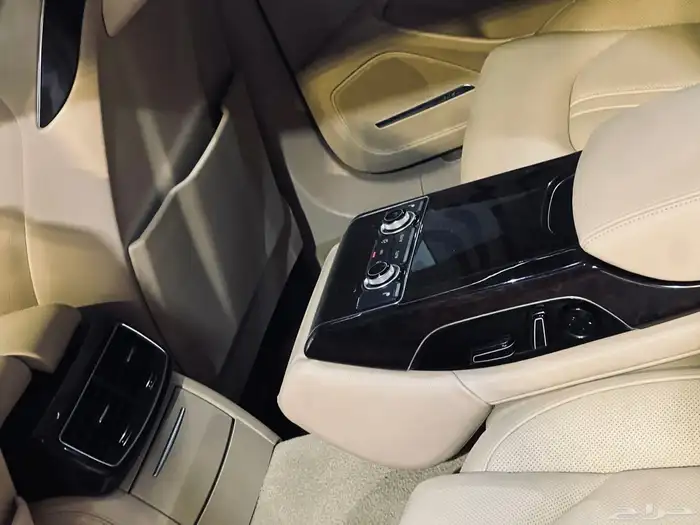 اودي A8 L 2012 V8 (عرض خاص) 9
