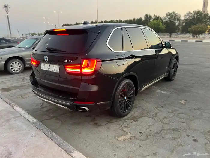 بي ام دبليو اكس 5 - BMW X5 V8 4