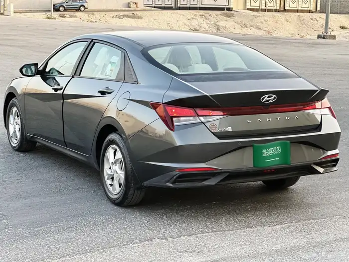 هيونداي النترا 2022 5