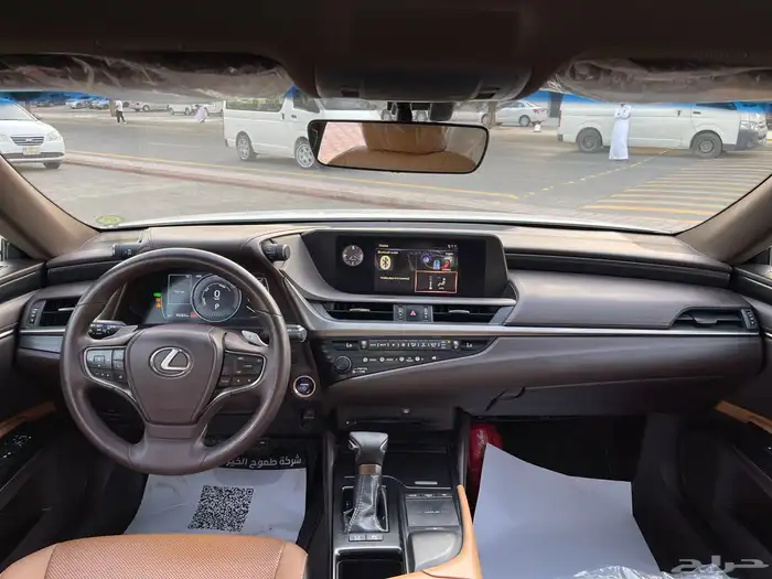 لكزس-ES300h-2020(ممشي92الف) 13