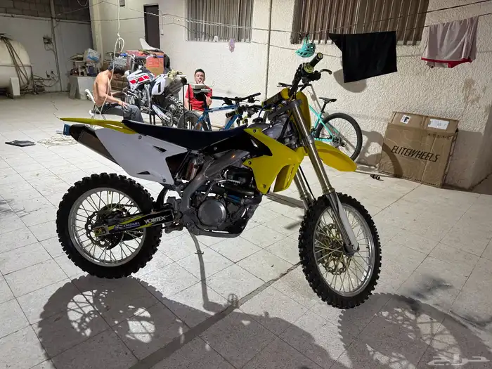 Suzuki RMZ-450 2015 2