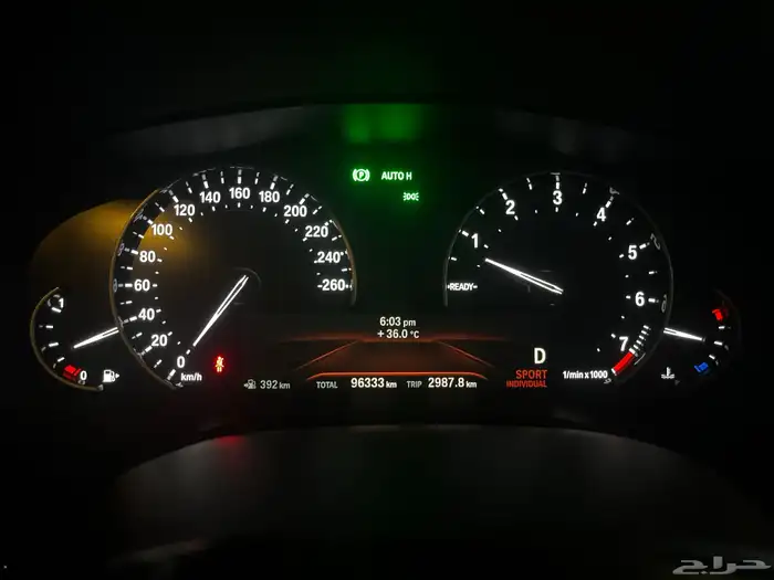 شاشه وسطيه وشاشه عدادات بي ام الفئة الخامسة 0