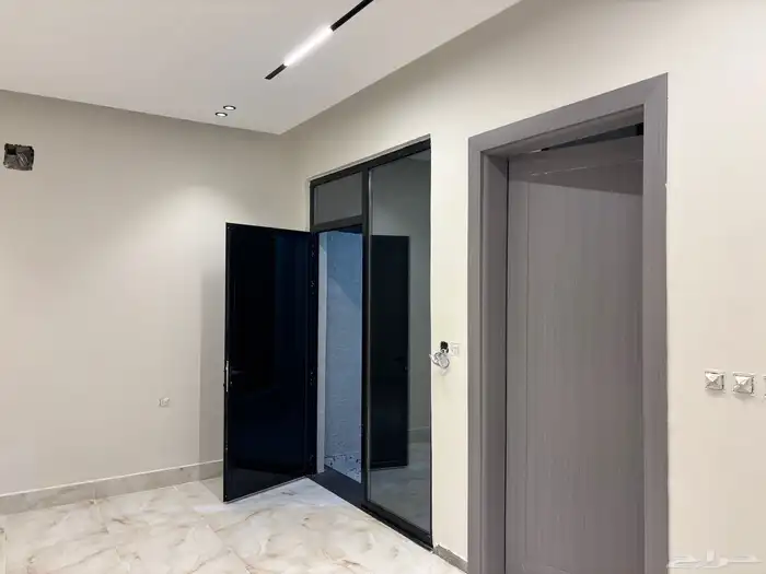 للبيع فيلا راقيه بسعر معقول 750 وجودة عاليه وتشطيب راقي 7