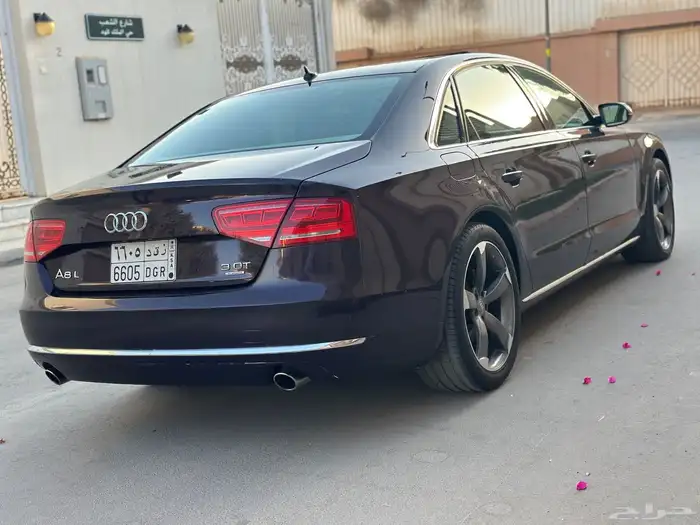 اودي Audi A8 مخزن 2012 4