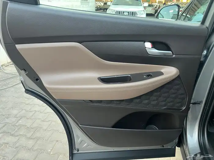 سنتافي 2019 بنزين سقف بانوراما دبل 7 مقاعد لدى قمة الاطلال 35
