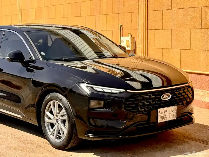 فورد تورس 2023 بحالة نظيفة 7