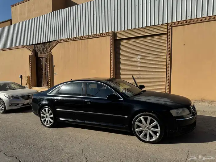 للبيع اودي 2005 A8L V8 10