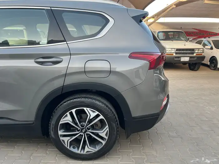 سنتافي 2019 بنزين سقف بانوراما دبل 7 مقاعد لدى قمة الاطلال 23