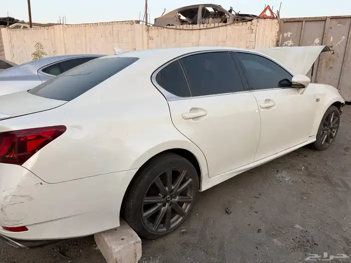 لكزس GSF 2015 تشليح قطع غيار لكزس 3