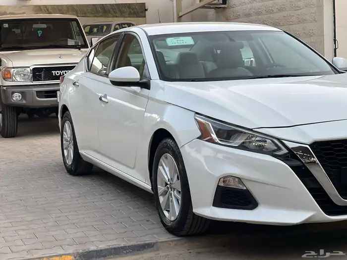التيما 2021 استاندر ممشى 95.000 نظيف جدا لدى قمة الاطلال 10