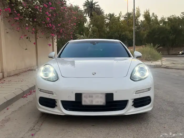 بورش باناميرا S (طلبية خاصة فل اوردر بالوان مميزة ) 2014 1