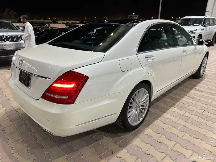 مرسيدس S350 موديل 2011 فل كامل 26