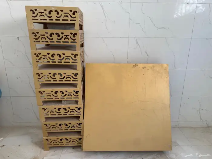 طاوله مربعه كبيره  8 طاولات صغيره خدمه 1