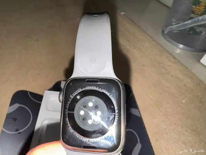 ساعة ابل الجيل السابع حجم 45 mm تدعم شريحة وGps 8