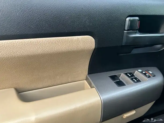 تويوتا سكويا 2015 سعودي 17