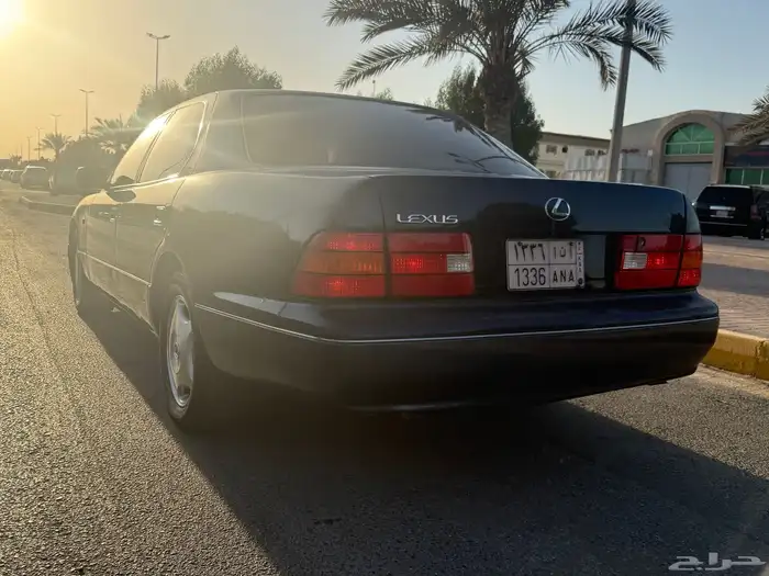 للبيع لكزس 1998 2
