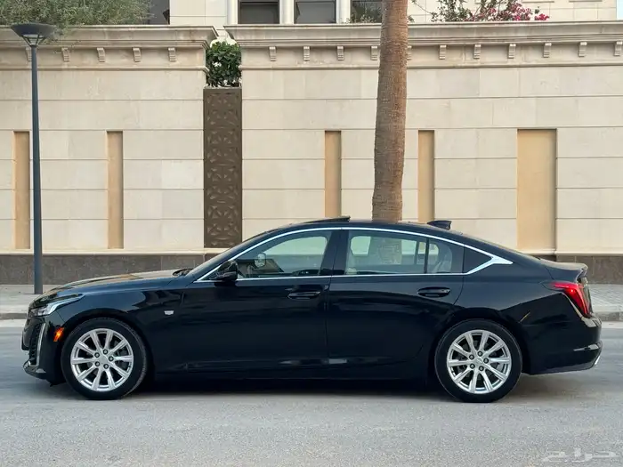 كاديلاك CT5 موديل 2024 ممشى 41 الف تحت الضمان والصيانة 8