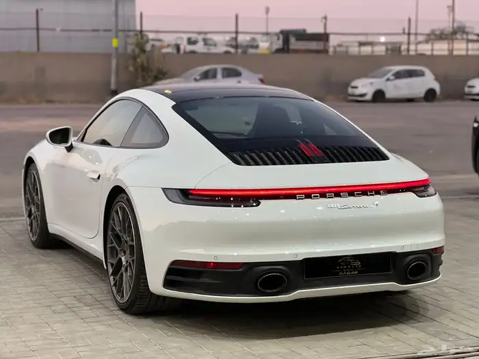 بورش كاريرا S 911 موديل 2021 7