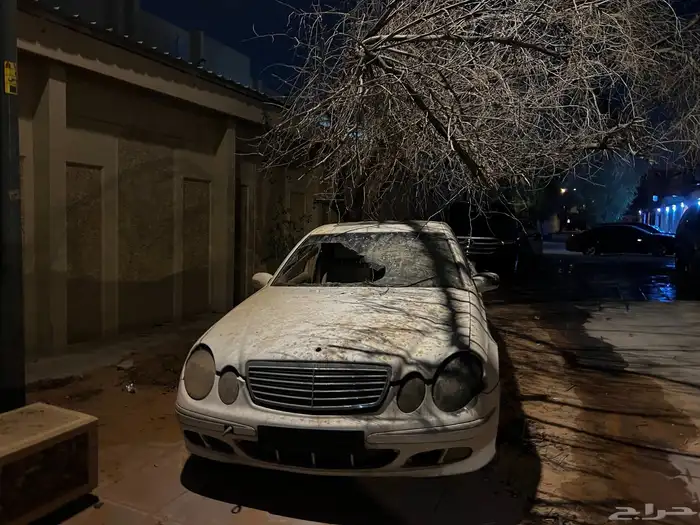 للبيع مرسيدس E200 موديل 2006 - سكراب 3