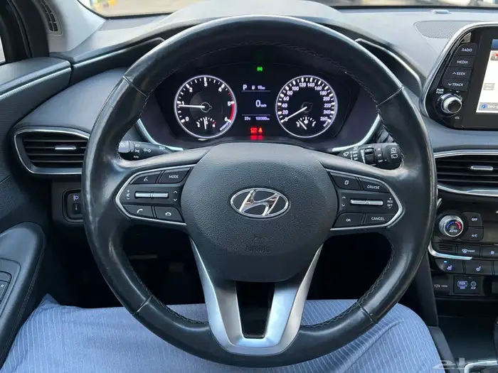 سنتافي ديزل 2020 بدون دبل نظيف جدا لدى قمة الاطلال 46