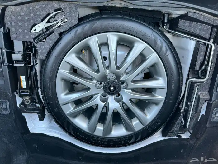 لكزس LS460 L 2016 23