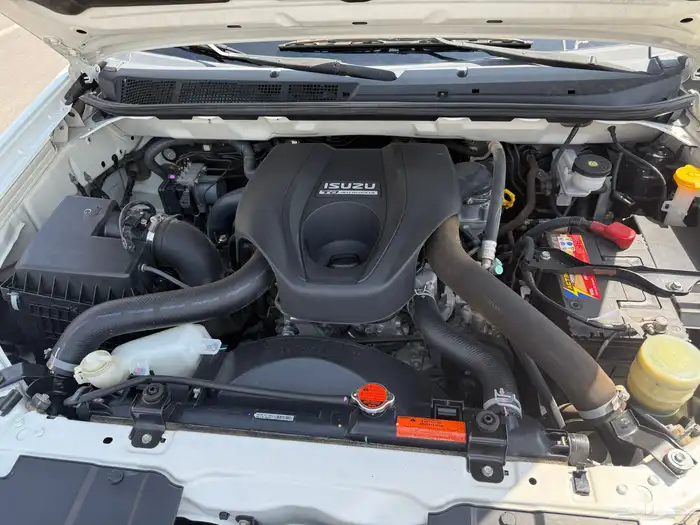 ايسوزو D-MAX دي ماكس موديل 2021 للبيع 9
