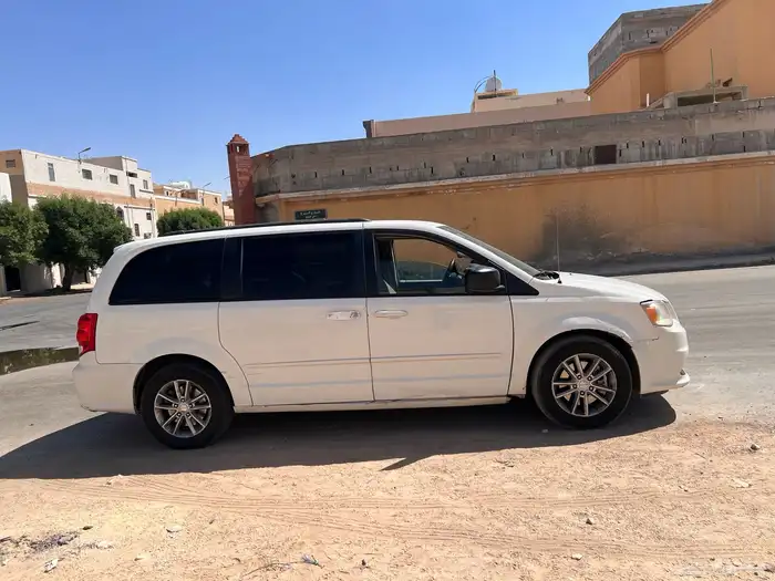 فان دوج مديل 2013 فحص استمارة جديد قير مكينة نضيف السيارة 3