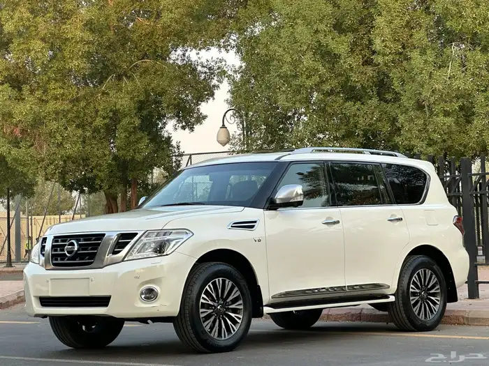 نيسان باترول موديل 2014 سعودي بلاتينيوم فل كامل V8 2