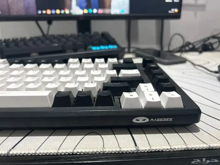 كيبورد قيمينق سوتش احمر 70 1