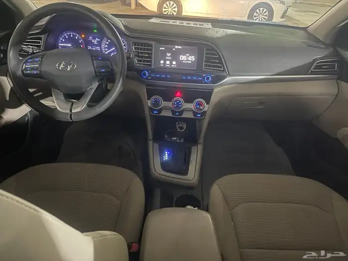 هونداي النترا موديل 2020 بنزين 11