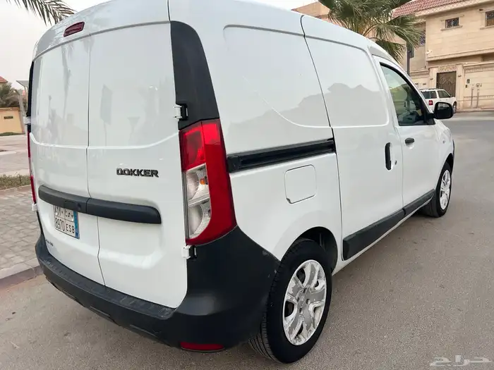 باص بضاعة فان رينو دوكر 2021 4