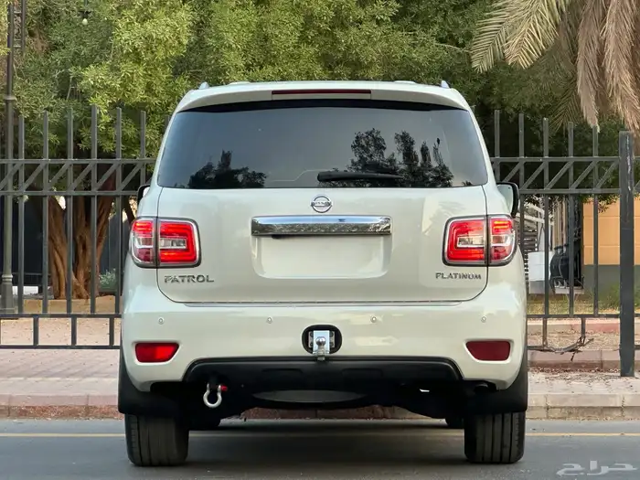 نيسان باترول موديل 2014 سعودي بلاتينيوم فل كامل V8 15