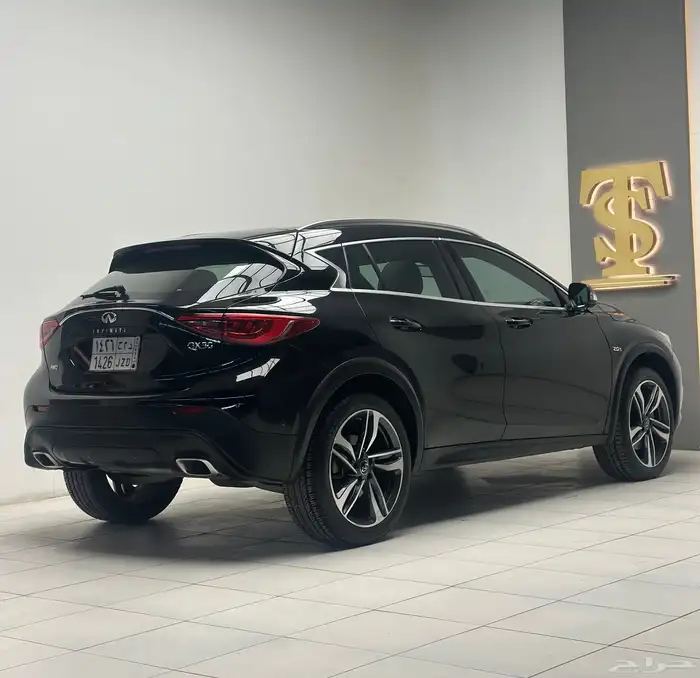 انفينتي 2018 ( QX30 ) 3