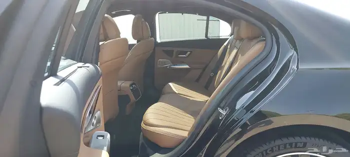 مرسيدس E300 موديل 2025 خليجي موجودة بديي 7