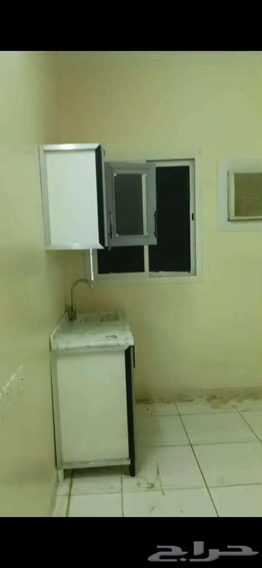 شقة عزاب للإيجار حي الرمال 2300ريال شهري 1