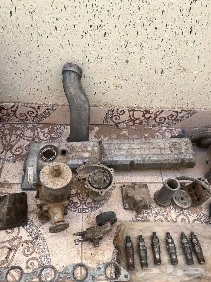 قطع غيار مكينه مرسدس ديزل 8