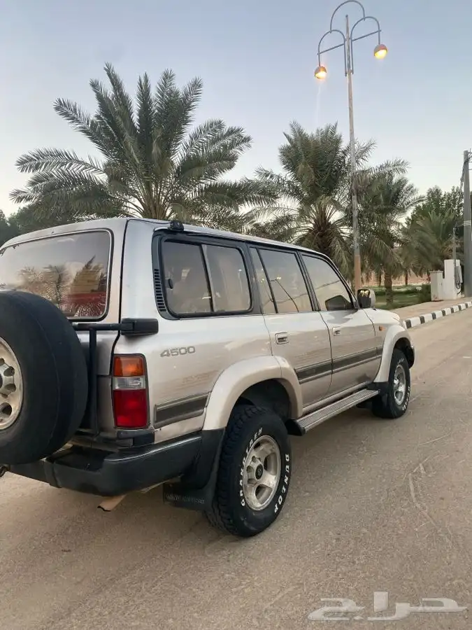 جيب لاندكروزر موديل 94 Vxr 1