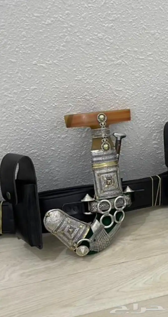 جنبيه شبيه الزراف مطرح 9الحد 900 لايجي الا الصامل 0