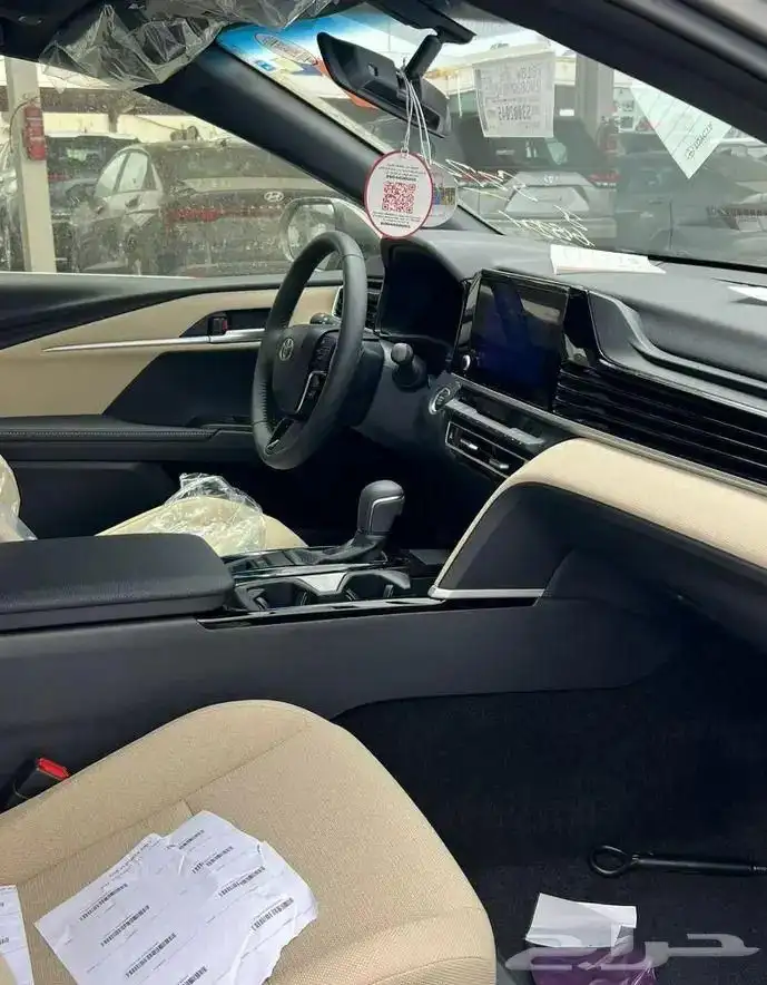 كامري2025 LE بنزين لون فضي وجميع الالوان ( بأقل الاسعار) 3