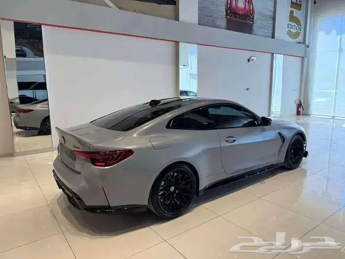 بي ام دبليو M4 CSL موديل 2023 1