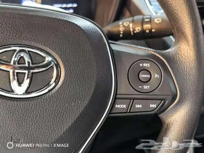 كورلا كروس XLi ابيض 2025 3