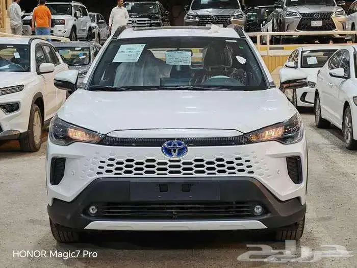 كورلا كروس XLi ابيض 2025 0