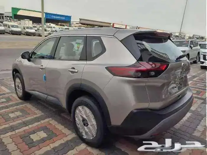 نيسان اكس تريل 2024 ستاندر 5 مقاعد دفع رباعي 5