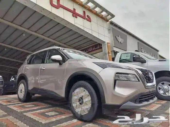 نيسان اكس تريل 2024 ستاندر 5 مقاعد دفع رباعي 3