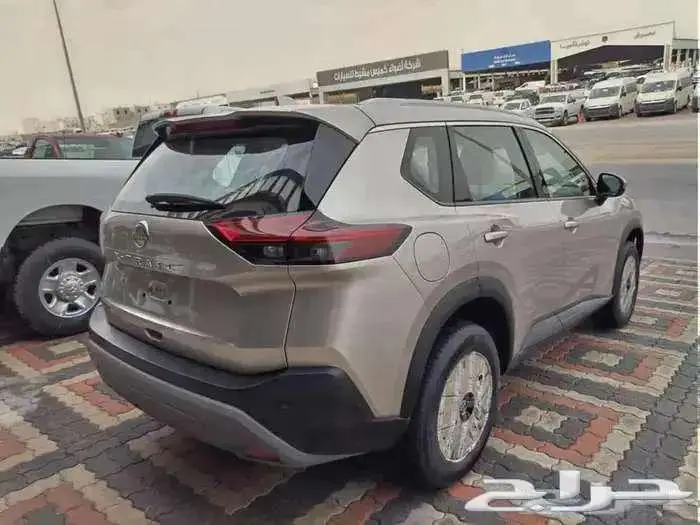 نيسان اكس تريل 2024 ستاندر 5 مقاعد دفع رباعي 6