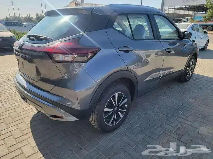 نيسان كيكس نص فل موديل 2024 3