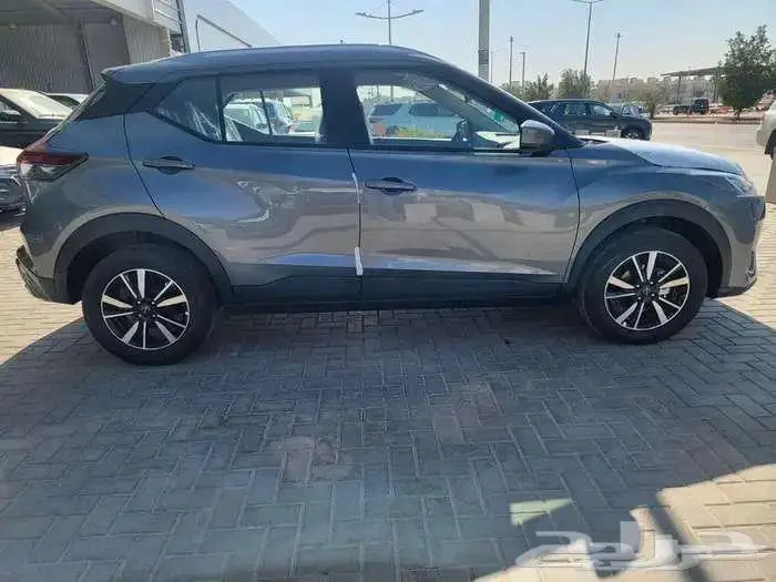 نيسان كيكس نص فل موديل 2024 4